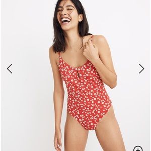 Madewell Second Wave Swimsuit in Daisy Field